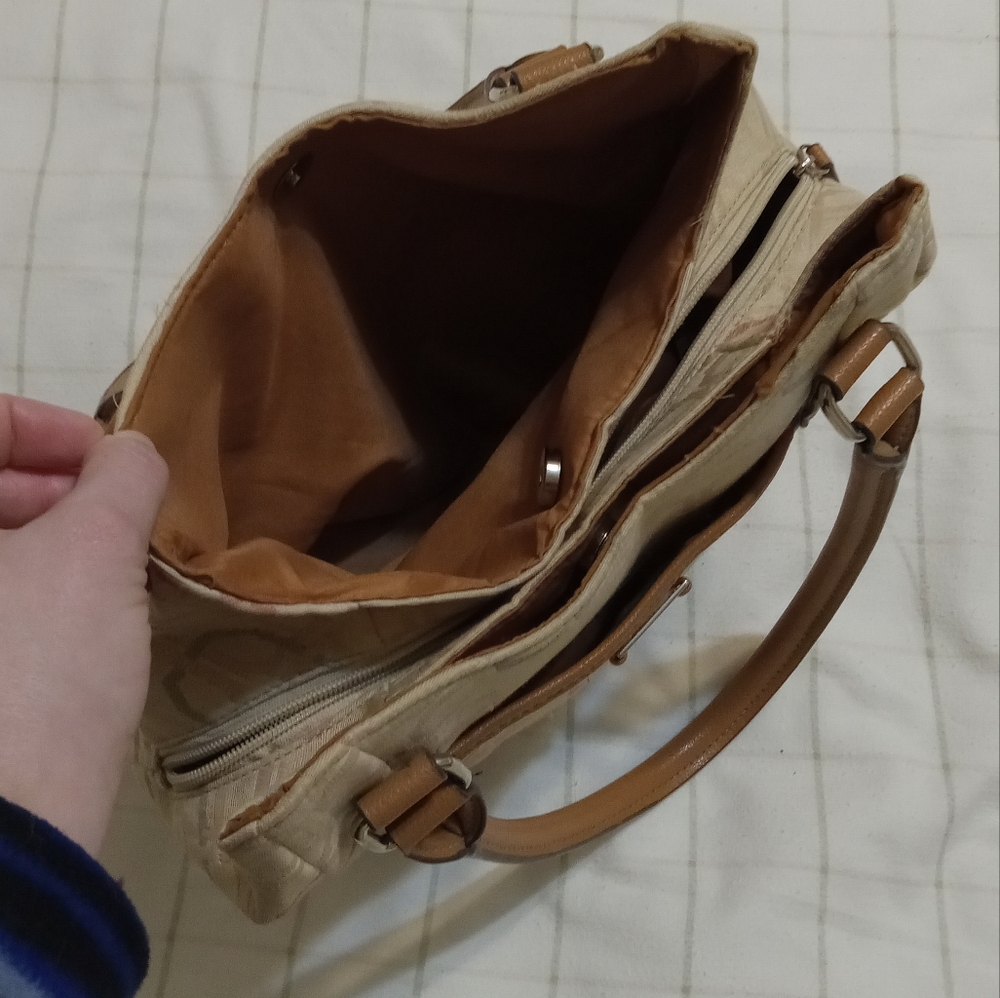 George Shoulder Bag - Picture 5 of 10